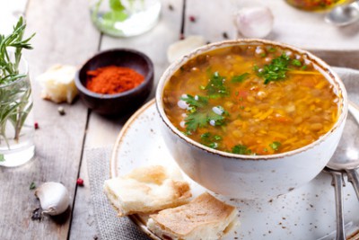 Lentil soup with smoked paprika and bread